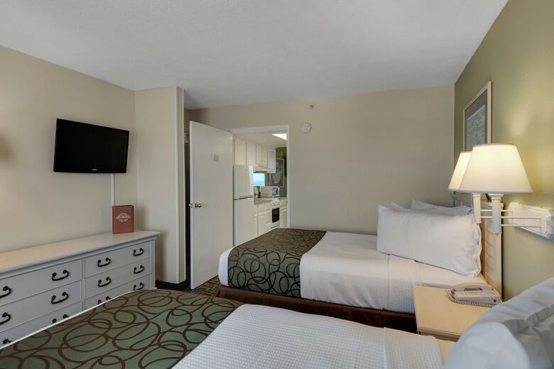Hotel Beachcomber By The Sea