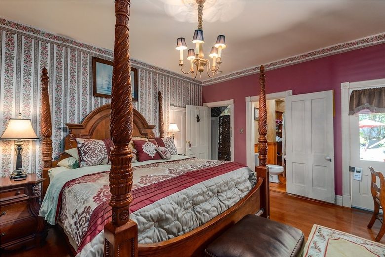 The Bridgeford House Bed & Breakfast