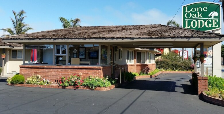 Motel Lone Oak Lodge