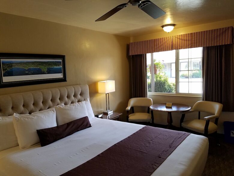 Motel Lone Oak Lodge