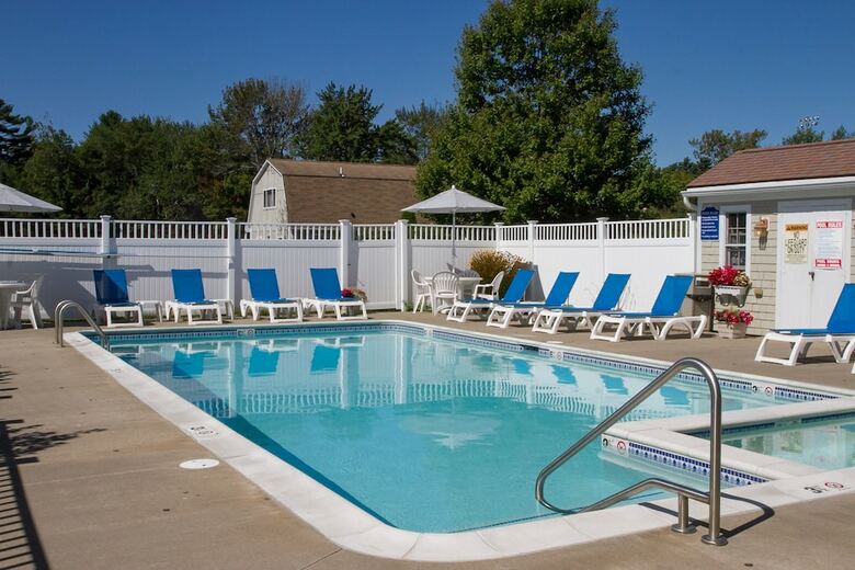Hotel Flagship Inn And Suites