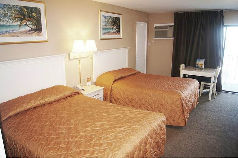 Hotel Polynesian Beach & Golf Resort