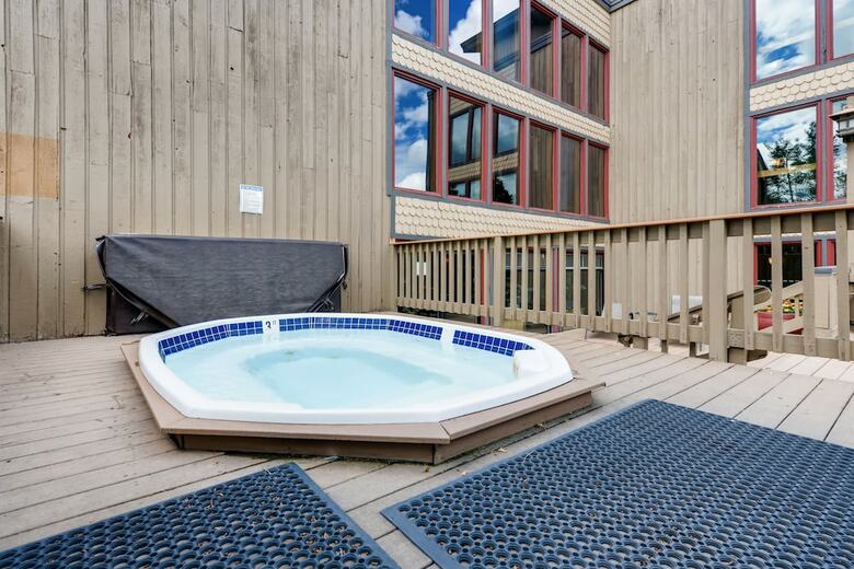 Atrium Condominiums