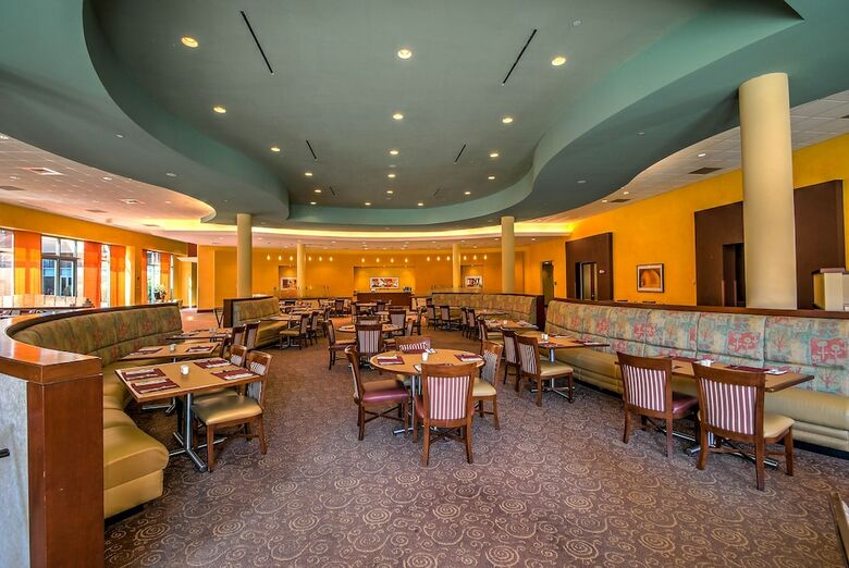 Southbridge Hotel And Conference Center