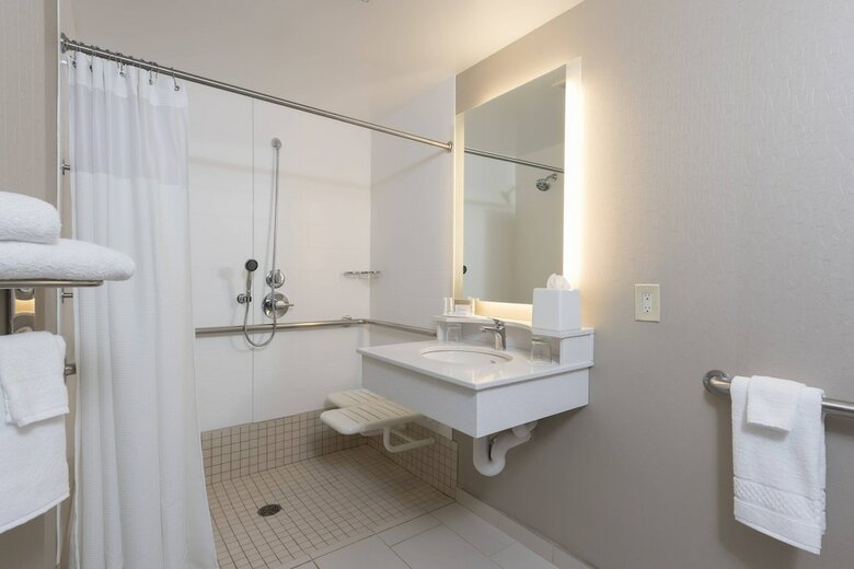 Hotel Springhill Suites By Marriott Grand Rapids North
