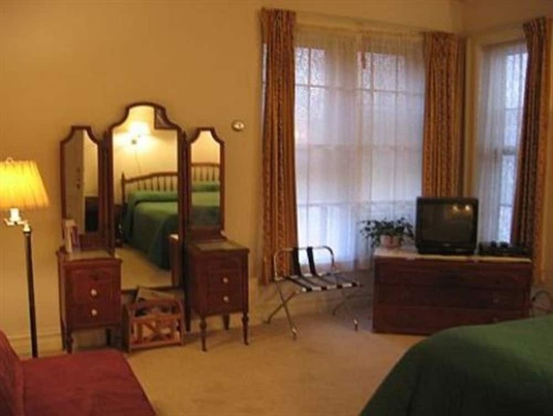 Bed & Breakfast Olde Judge Mansion