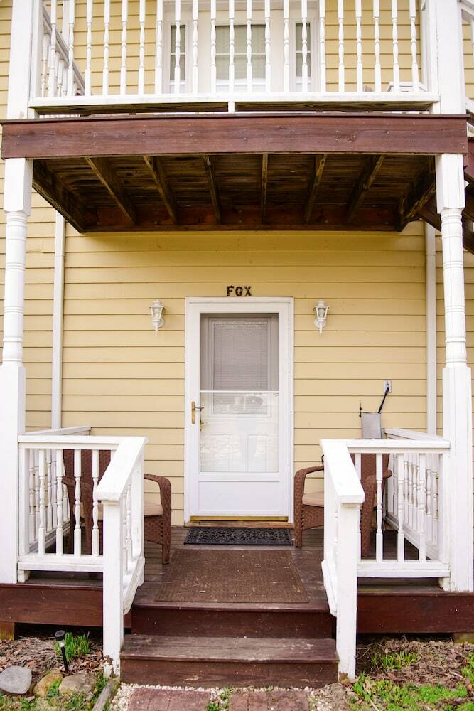 Azalea Inn Bed & Breakfast