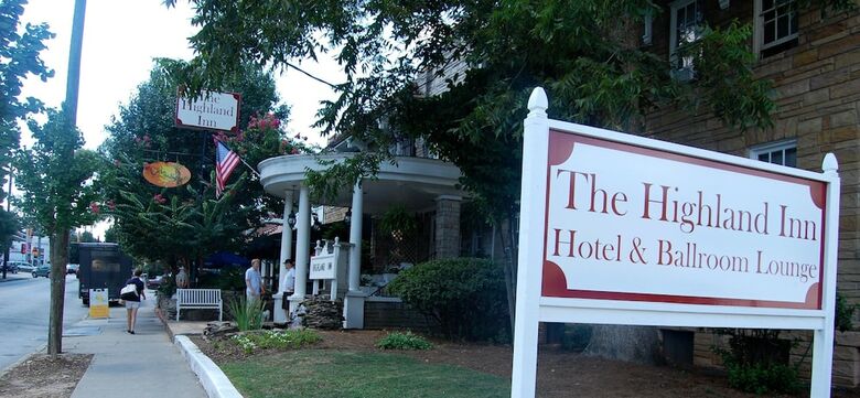 Hotel The Highland Inn