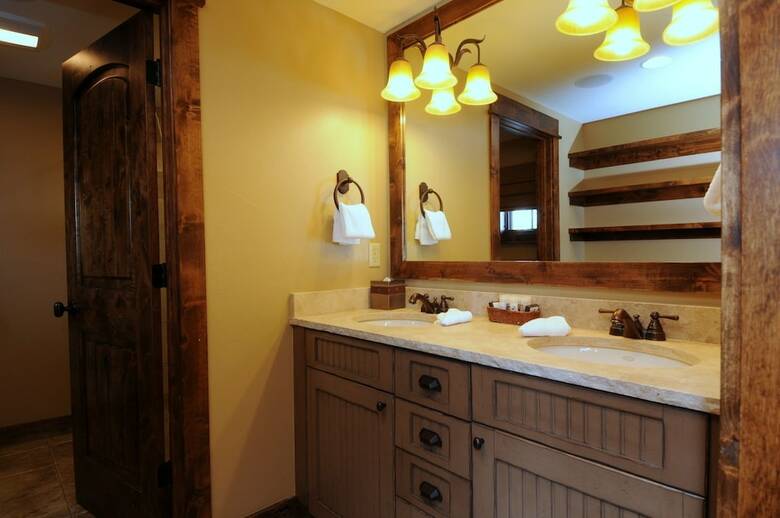 Powder Ridge Cabins At Big Sky Resort