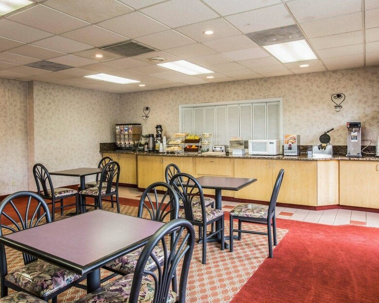 Hotel Econo Lodge Inn & Suites