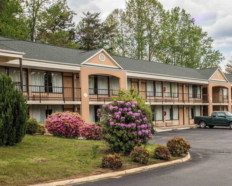 Hotel Econo Lodge Inn & Suites