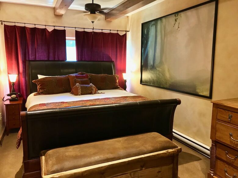 Lodge At Lionshead