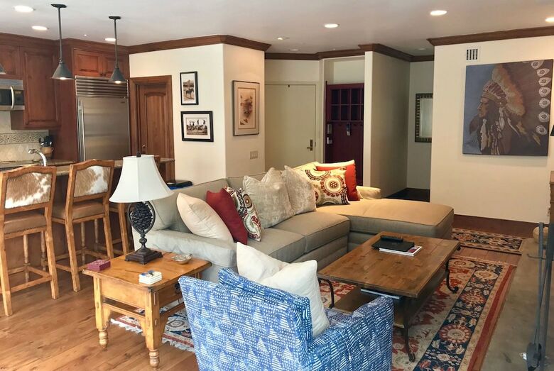Lodge At Lionshead