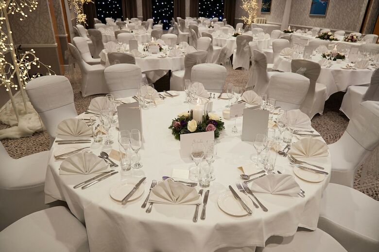 North Lakes Hotel And Spa