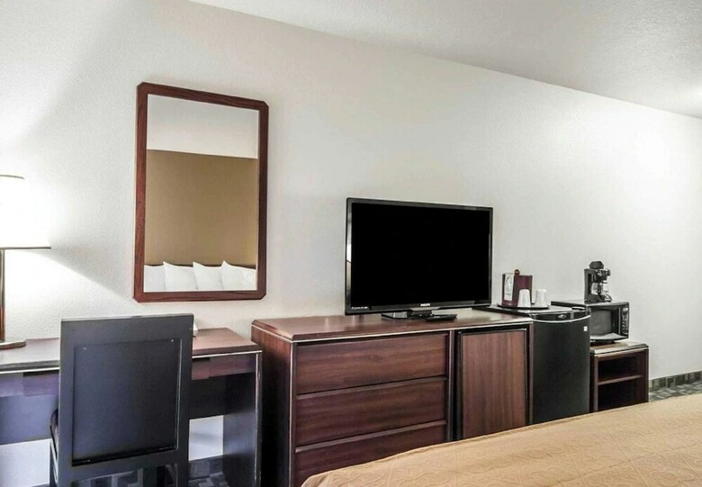 Hotel Quality Suites Keizer - North Salem