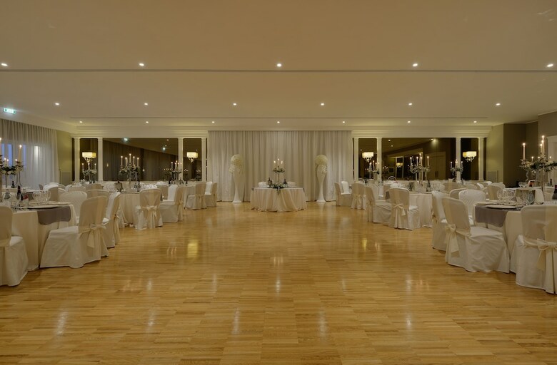 Savoy Beach Hotel
