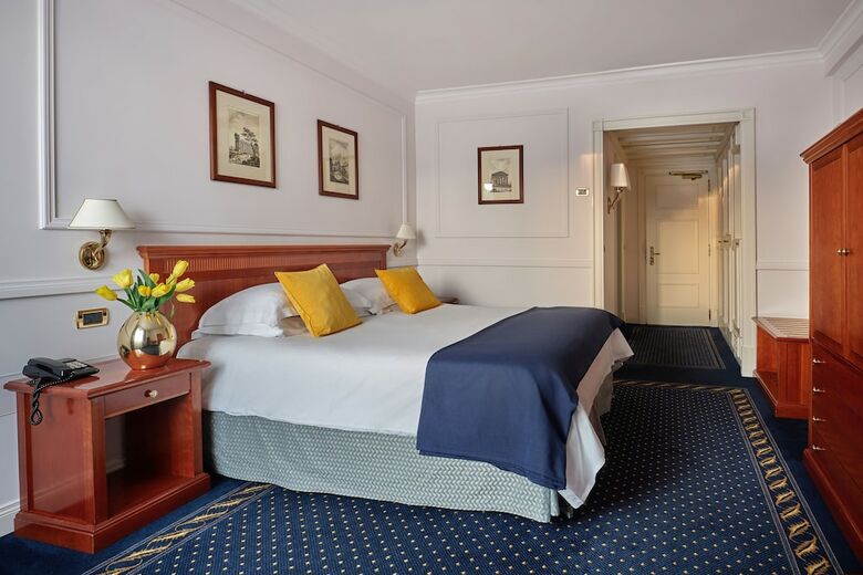 Savoy Beach Hotel