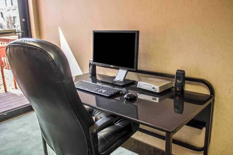 Hotel Comfort Inn East