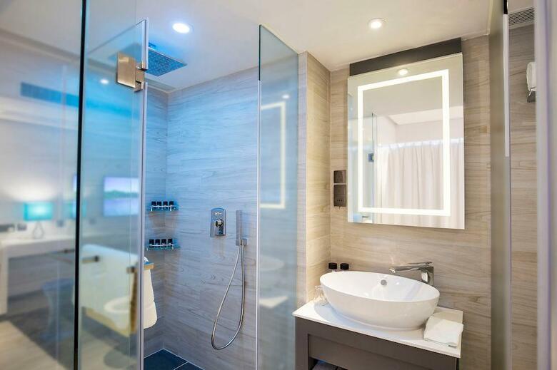 Hotel S�v