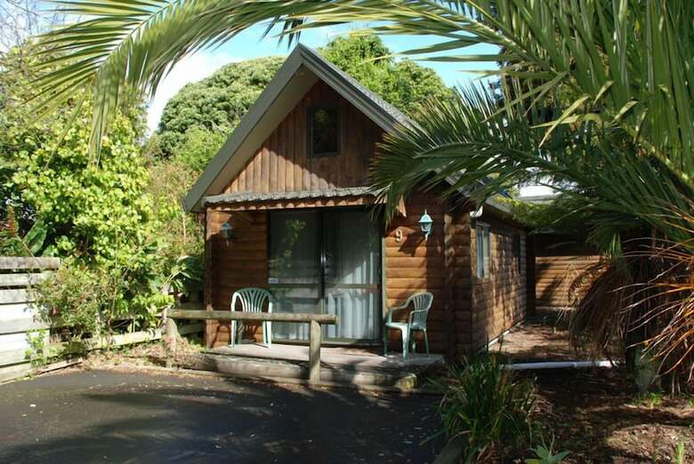 Cottage Park Motor Lodge And Conference Centre