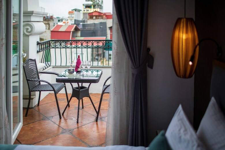 Essence Palace Hotel & Spa