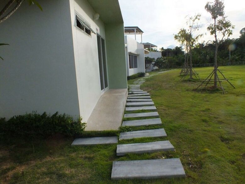 Hotel Worawee Resort & Spa