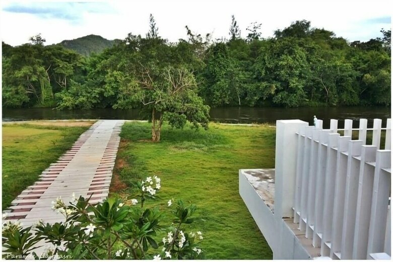 Hotel Worawee Resort & Spa