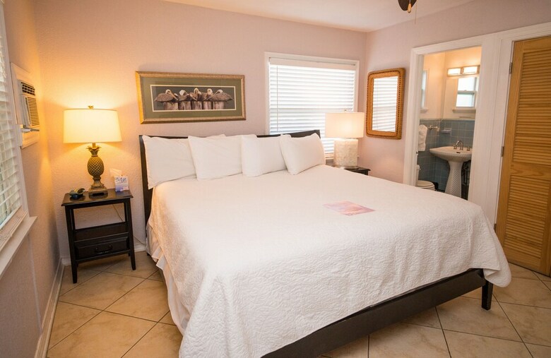 Hotel Haley's Couples Retreat