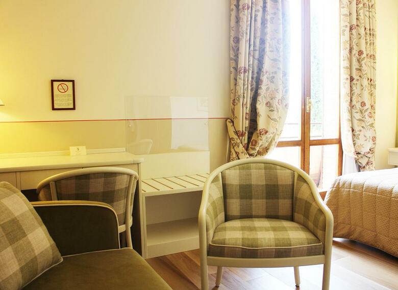 Relais Santa Chiara Hotel