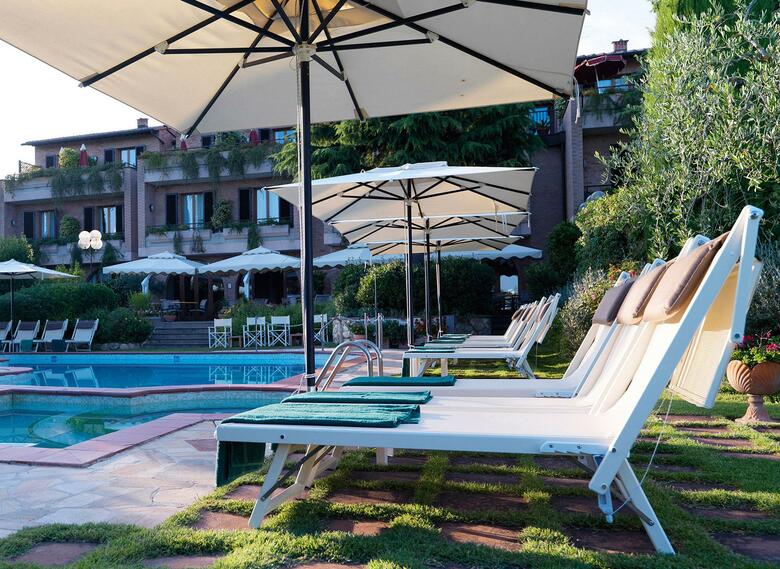 Relais Santa Chiara Hotel