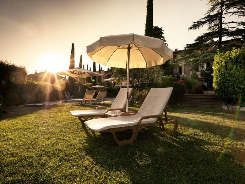 Relais Santa Chiara Hotel