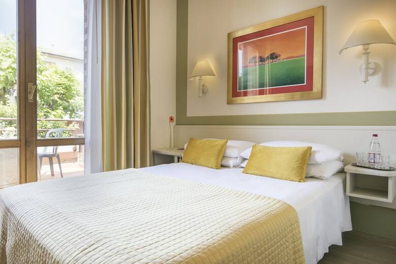 Relais Santa Chiara Hotel