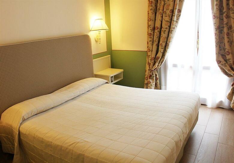 Relais Santa Chiara Hotel