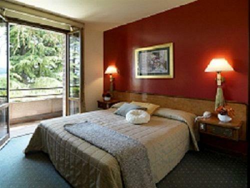 Relais Santa Chiara Hotel