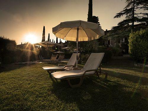 Relais Santa Chiara Hotel