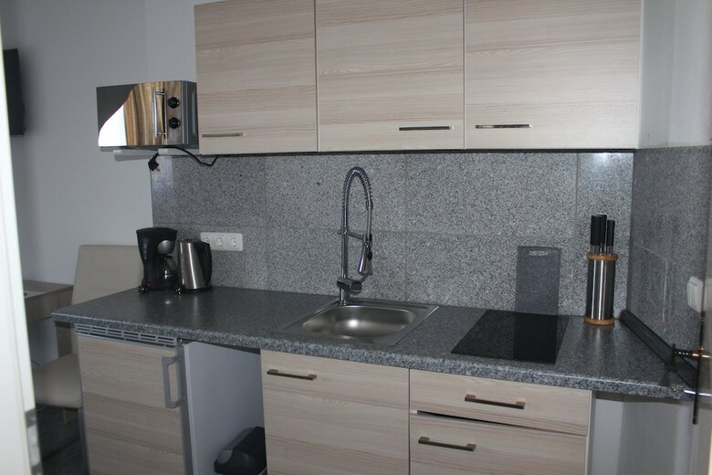 Lipp Apartments