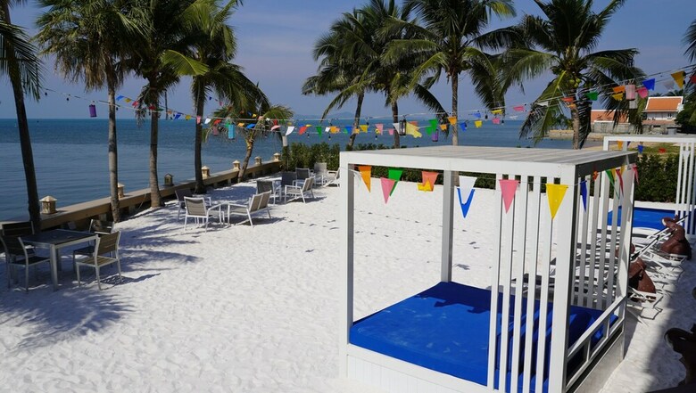 Hotel Saisawan Beach Resort