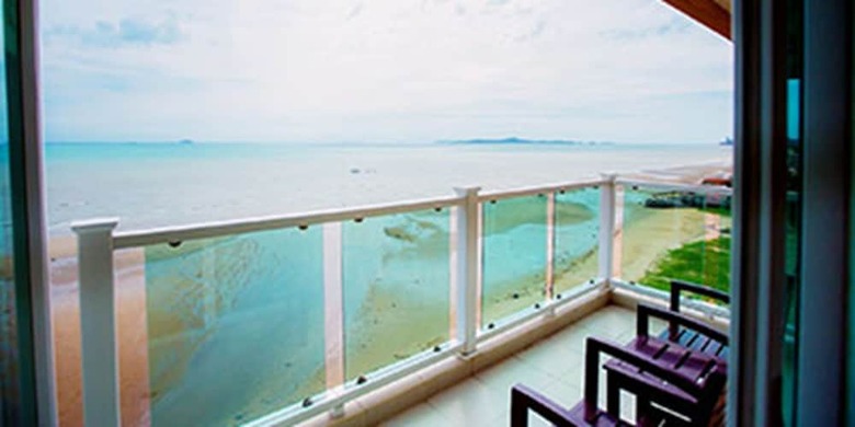 Hotel Saisawan Beach Resort