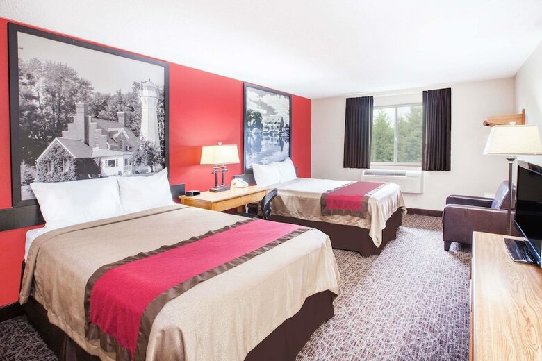 Hotel Super 8 By Wyndham West Branch