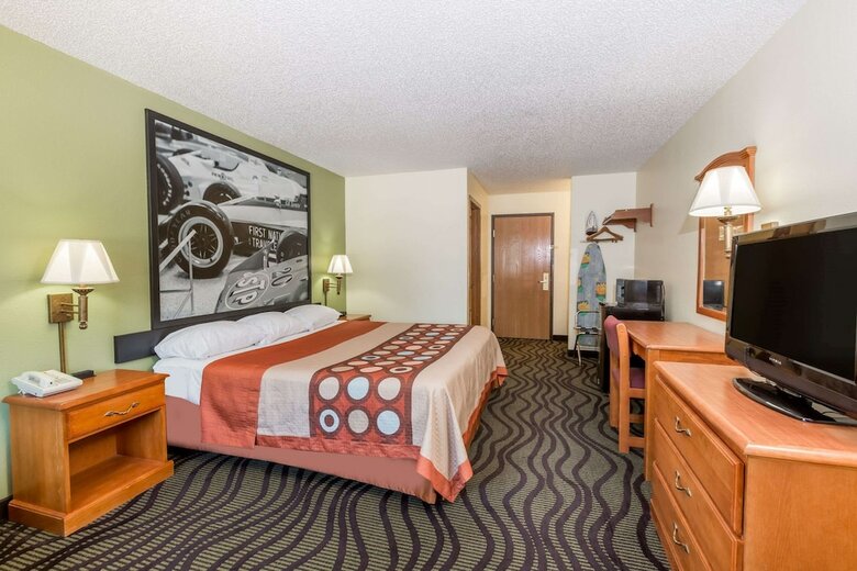 Motel Super 8 By Wyndham Newton