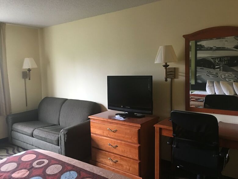 Motel Super 8 By Wyndham Newton