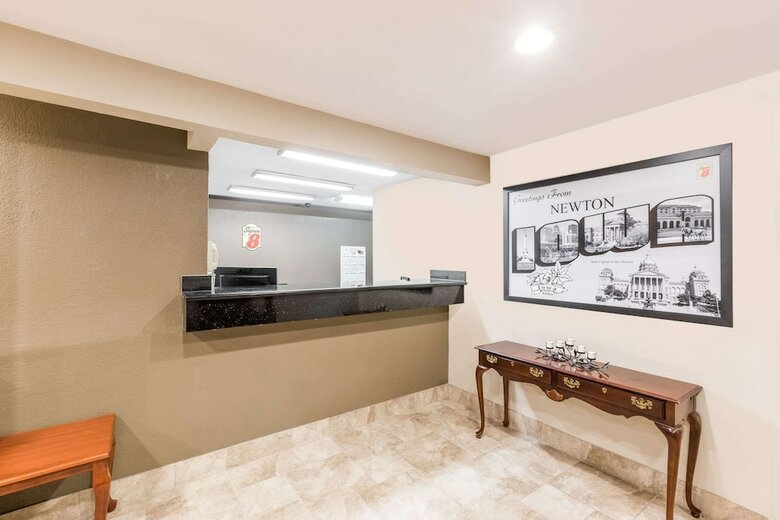 Motel Super 8 By Wyndham Newton