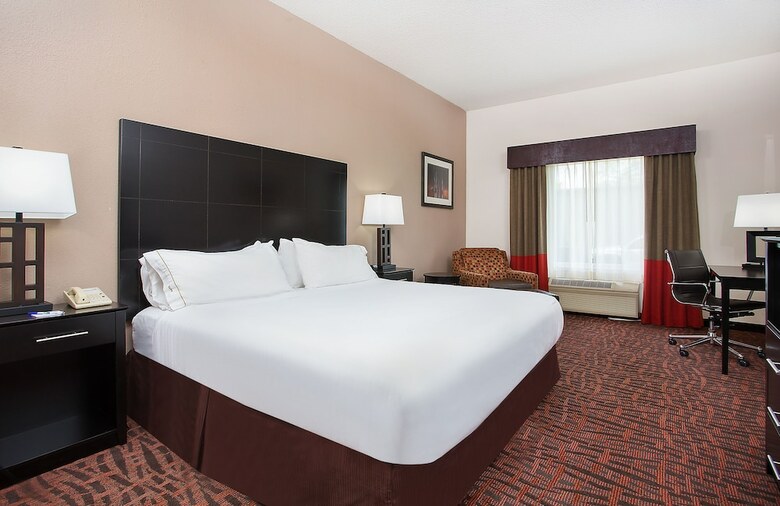 Holiday Inn Express Hotel & Suites Murphy