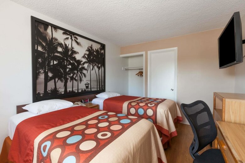 Motel Super 8 By Wyndham Santa Barbara/goleta