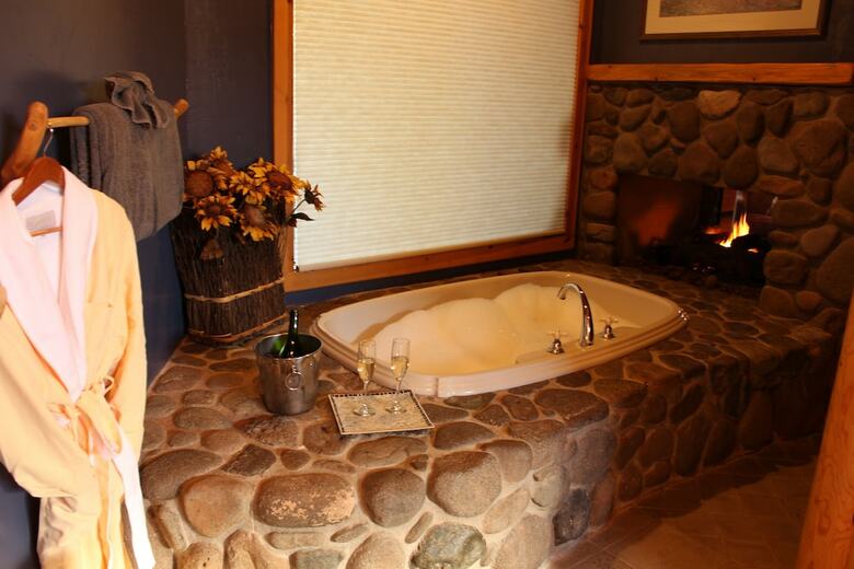 Hotel Adobe Village Inn