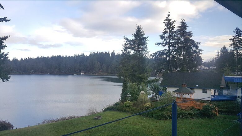 Hotel Oyster Bay Inn & Suites