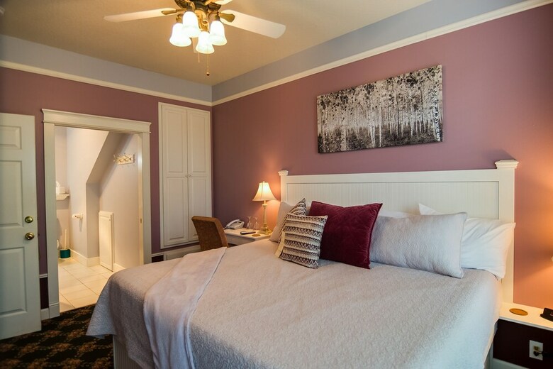 Bed & Breakfast Campbell House Inn