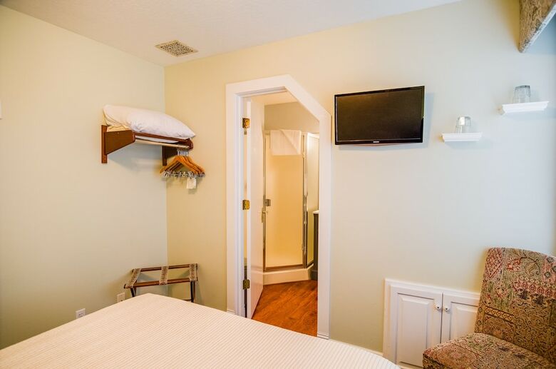 Bed & Breakfast Campbell House Inn