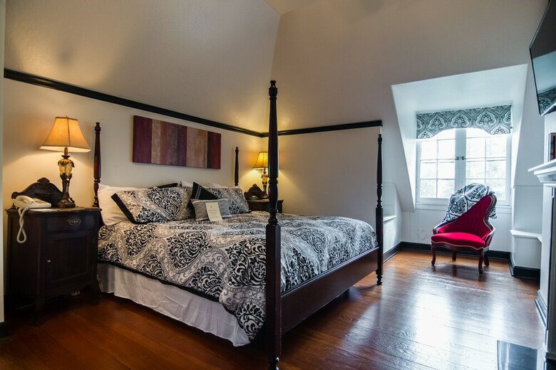 Bed & Breakfast Campbell House Inn