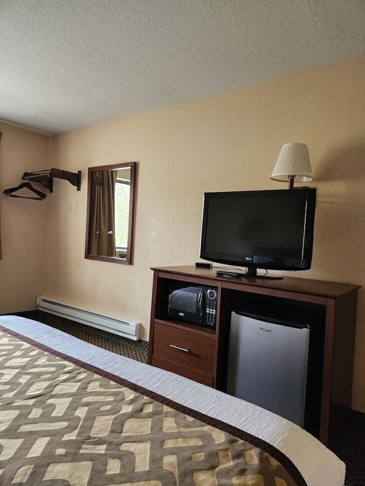 Hotel Luxury Inn And Suites